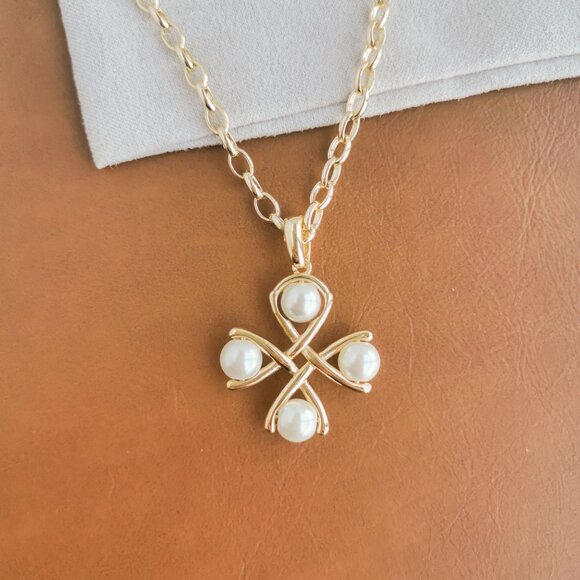 Kendra Scott Everleigh Gold White Pearl Pendant Necklace Trendy Jewelry - Picture 2 of 4